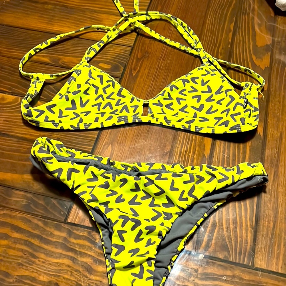 Jolyn swim suit. Never worn